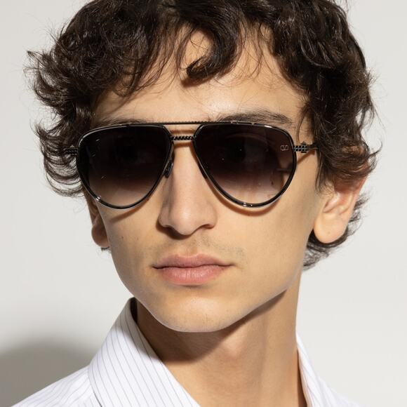 New! Valentino V STUD II VLS 133E, Gradient Aviator Sunglasses, Authentic